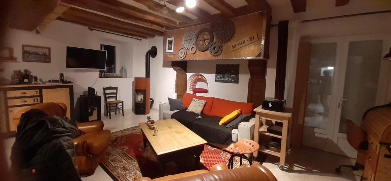 Le Doux Refuge Berceen Au Calme De Sa Campagne Pres Circuit Mans Sud, Grand Lit Avec Berceau Et Possibilite Lit Pliant En Rajout Marigne-Laille Esterno foto